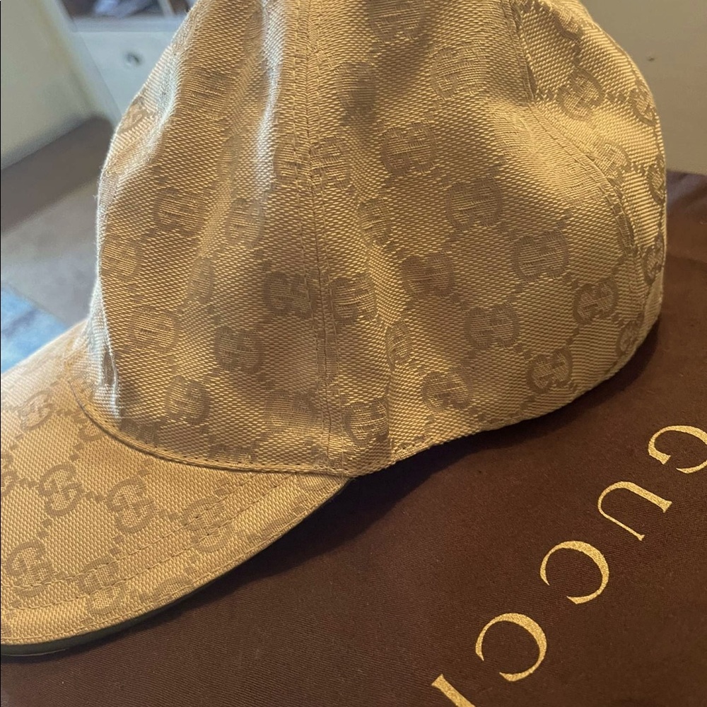 Hat Gucci